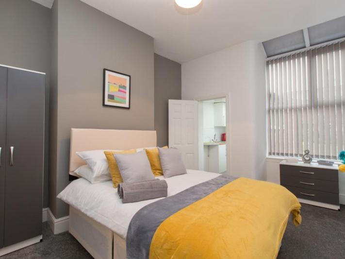 Townhouse @ 166 Ruskin Road Crewe Cameră foto