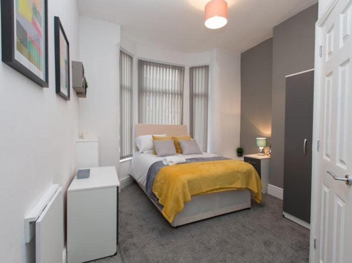 Townhouse @ 166 Ruskin Road Crewe Cameră foto